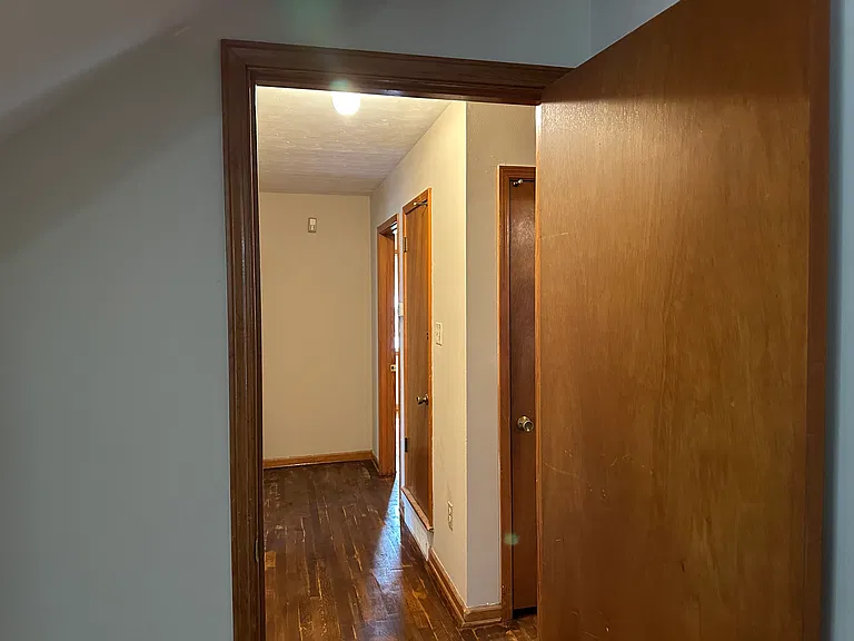 4697 Wooddale Ave — Photo 17