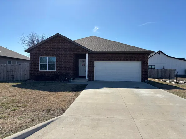 960 W Maurice Street, Bolivar, MO 65613