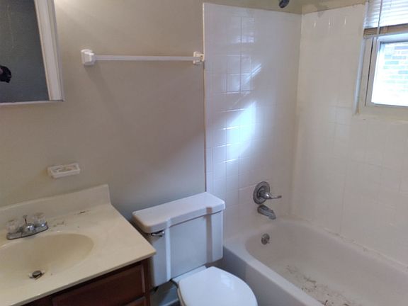 5th image of 4311 Norbrook Dr APT 8