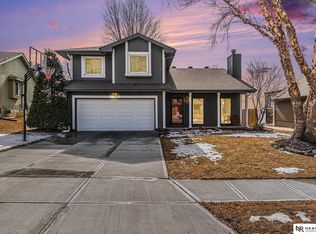 13561 Chandler St, Omaha, NE 68138