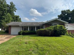 4364 Satiris Dr, Florissant, MO