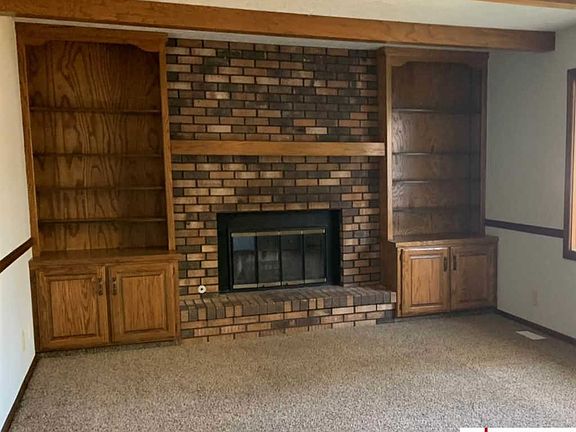 5th image of 2926 Leawood Dr