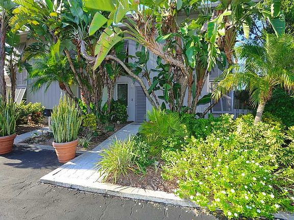 2nd image of 1010 W Peppertree Ln #231