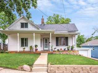 15 Hillside Ave, Des Moines, IA 50315