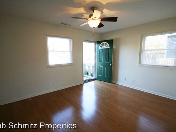 3rd image of 1002 Onslow St #A-l/s