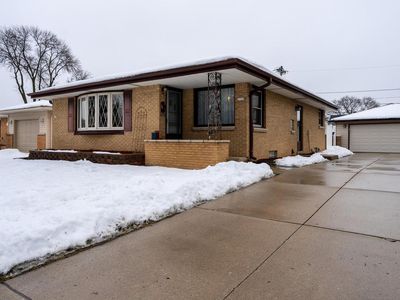 2720 South 72nd STREET, West Allis, WI, 53219