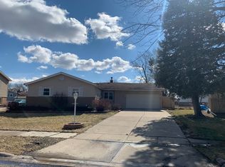 8947 Forest Ln, Hickory Hills, IL