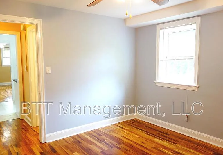 8210 Greenwood Ave #1 — Photo 36