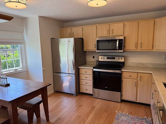 4th image of 3 Doyle Ln #3