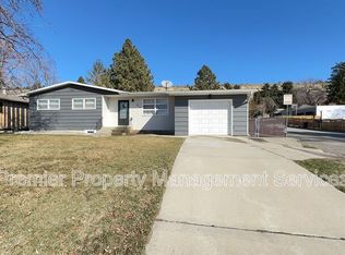 913 Rimrock Rd, Billings, MT 59102