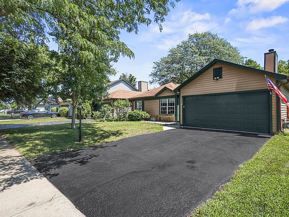 3rd image of 1744 Ranchview Dr