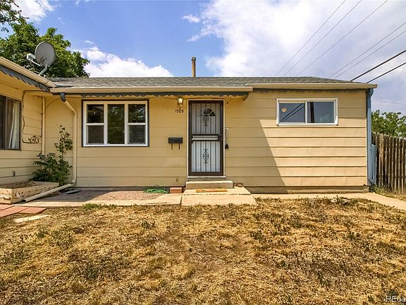 3rd image of 1705 S Vallejo St