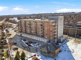 155 Water St S #306, Cambridge, ON