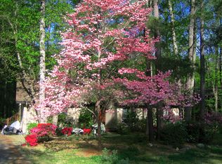 860 Shadylawn Rd, Chapel Hill, NC 27514