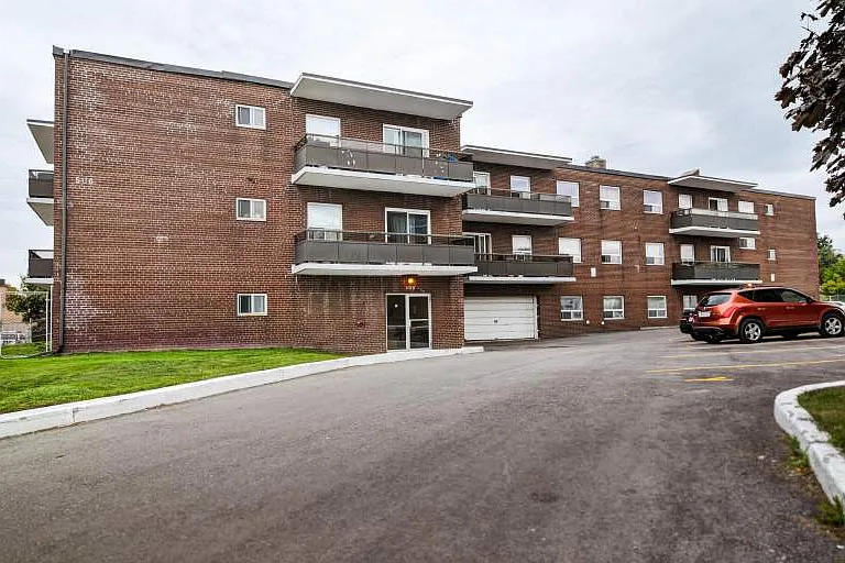 506 Danforth Rd #BACHELOR DEN — Photo 4