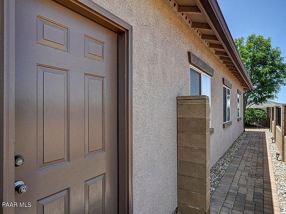 5th image of 348 N Vargas St