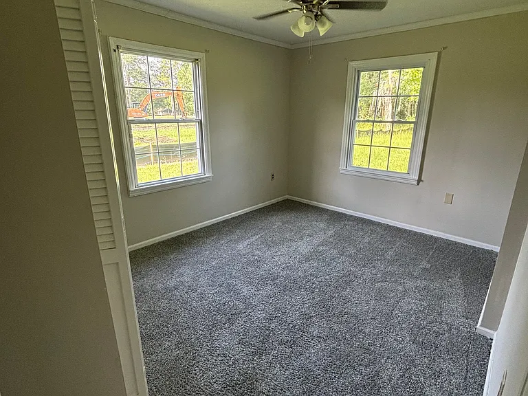985 Pineland Ave — Photo 15