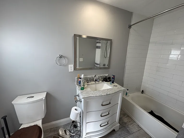 93 2nd St #1 — Photo 7