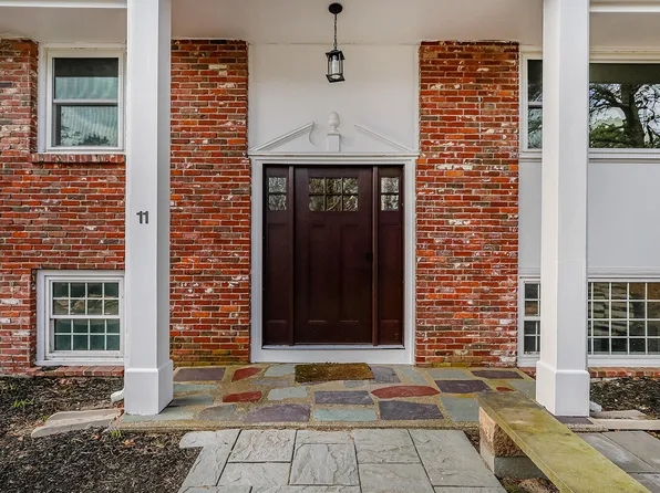 11 Cassidy Avenue, South Dennis, MA 02660