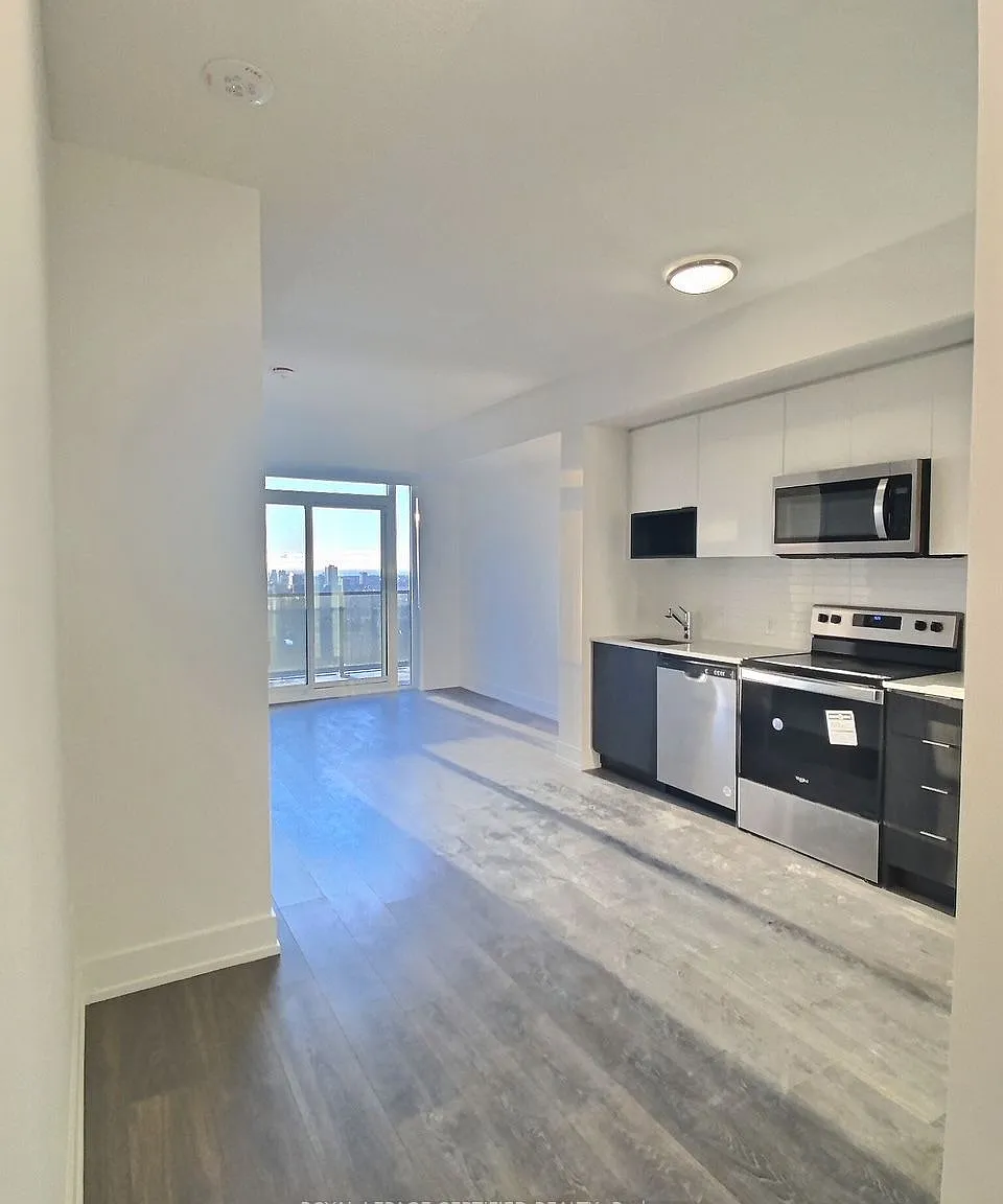 2 bed, $2,550 — Photo 2