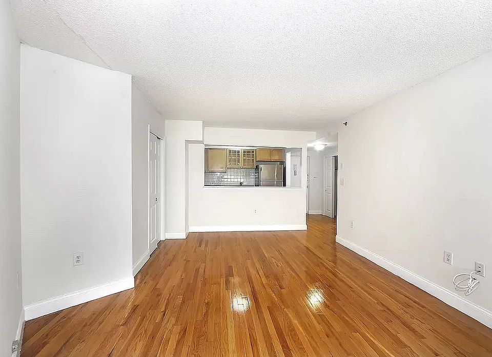 1st image of 3880 Orloff Ave APT 4I