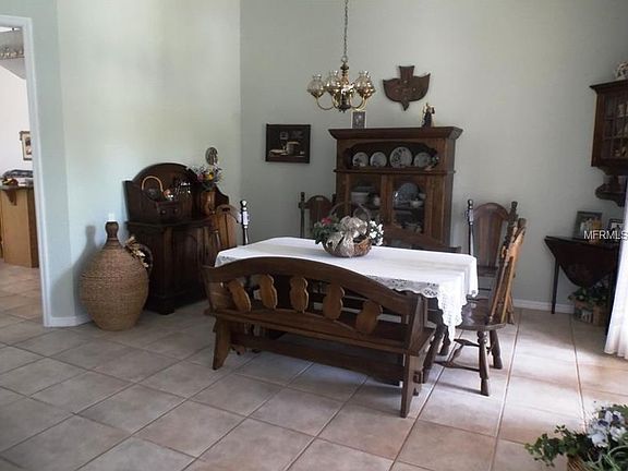 3rd image of 25351 Oaks Blvd