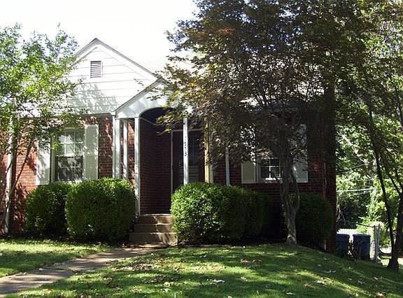 5th image of 7553 Hiawatha Ave