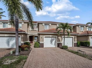 9552 Roundstone Cir, Fort Myers, FL 33967