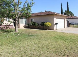 1611 Oxford Ave, Clovis, CA