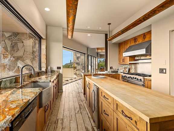 4th image of 8923 E ROBERT HUNTER Drive