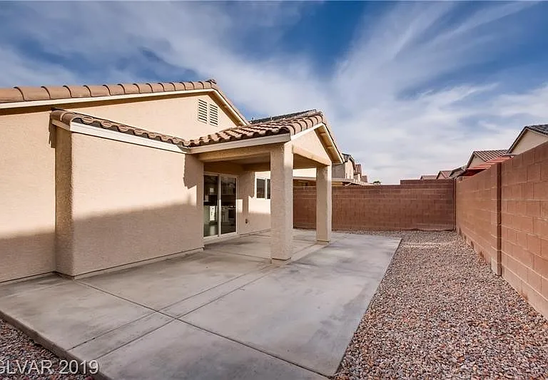 8645 Palomino Ranch St — Photo 24
