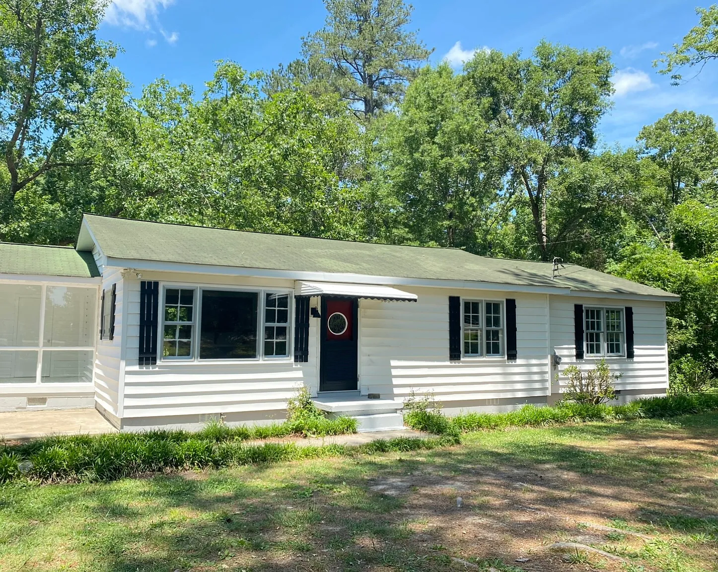 219 McGrady Rd NE — Photo 1