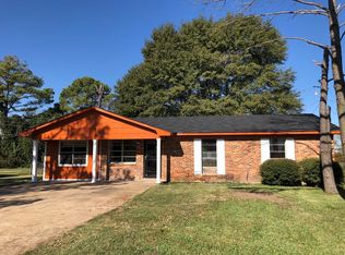 1015 W T R Clay Dr, Hollandale, MS 38748