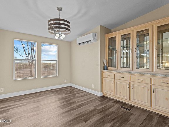 4th image of 37813 W CAVALIER Drive