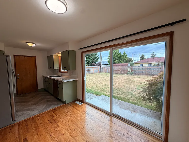 10600 SE 3rd St — Photo 14