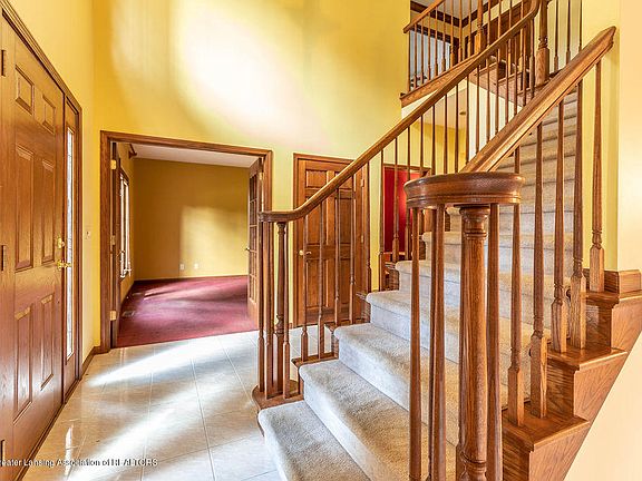 3rd image of 3716 Fairhills Dr
