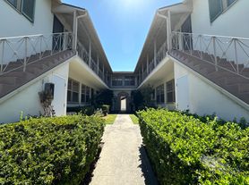 246 Santa Ana Ave, Long Beach, CA