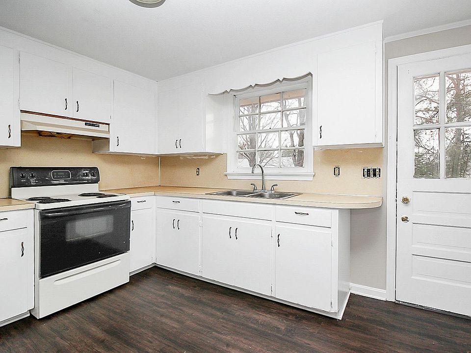 1st image of 330 10th Avenue Pl NE #332