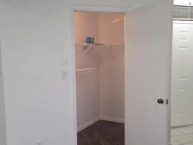 210 Lake Pointe Dr #209 — Photo 18