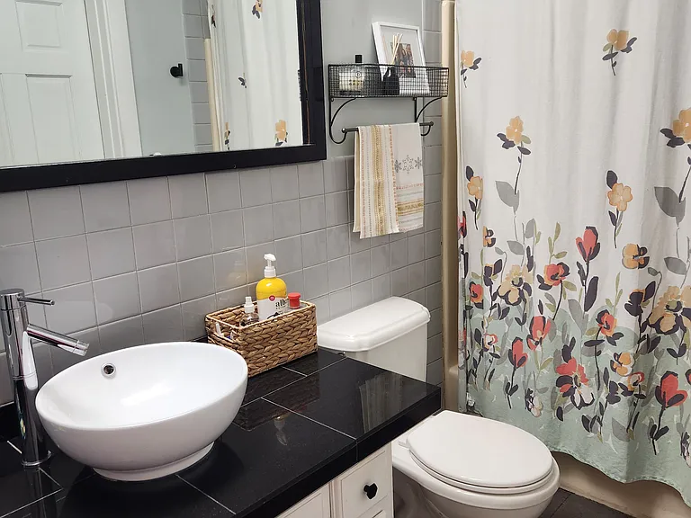 1455 N New Jersey St #1 — Photo 5