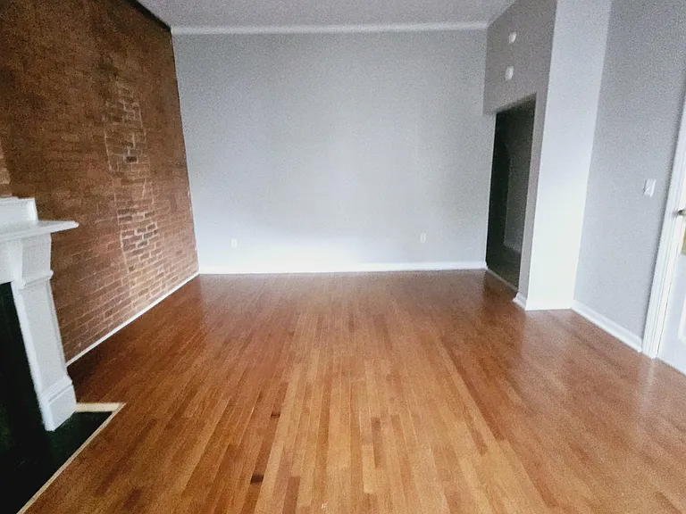26 Lyon St #1B — Photo 6