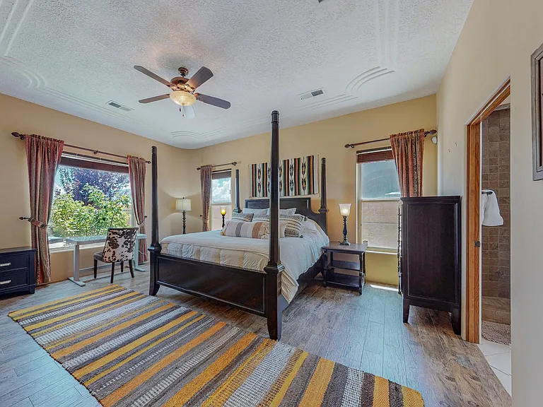 3106 Octavia Ct NE — Photo 37