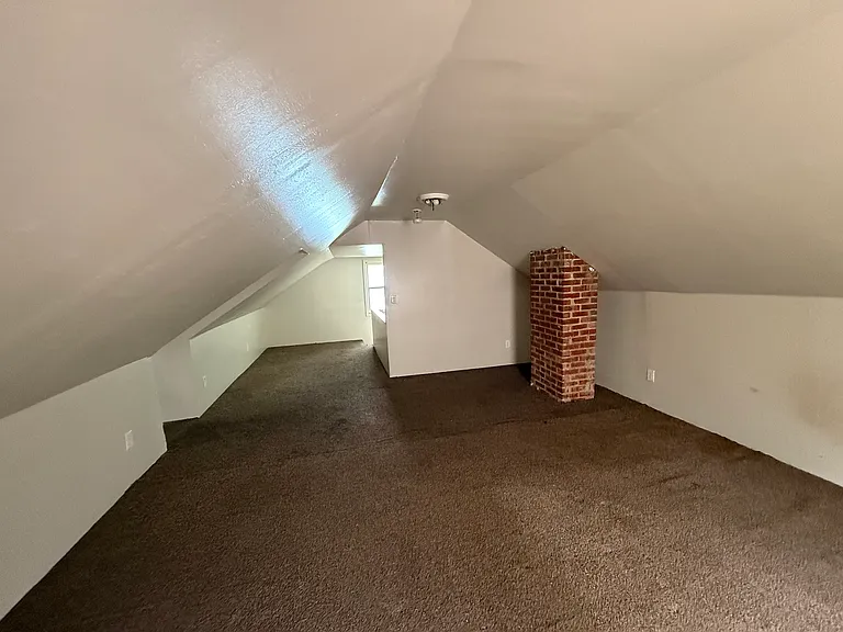 5649 Waterbury Ave — Photo 11