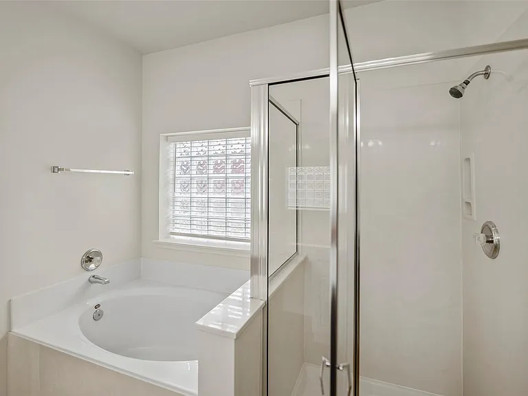 11515 Timberly Park Ln — Photo 16