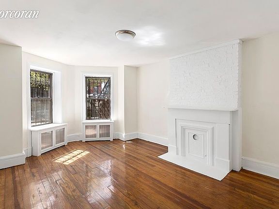 2nd image of 489 16th St #1