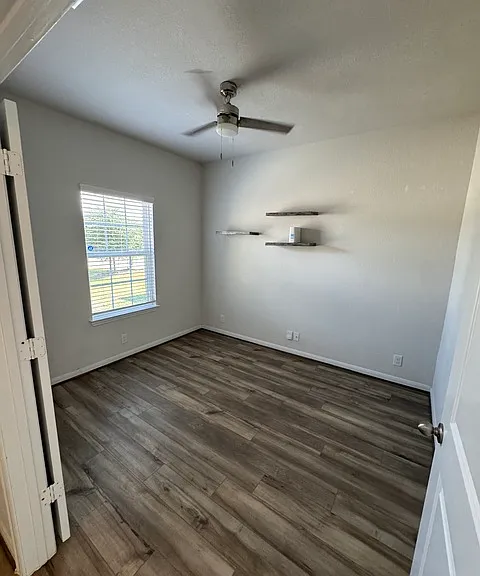 7510 Boxing Elm — Photo 18
