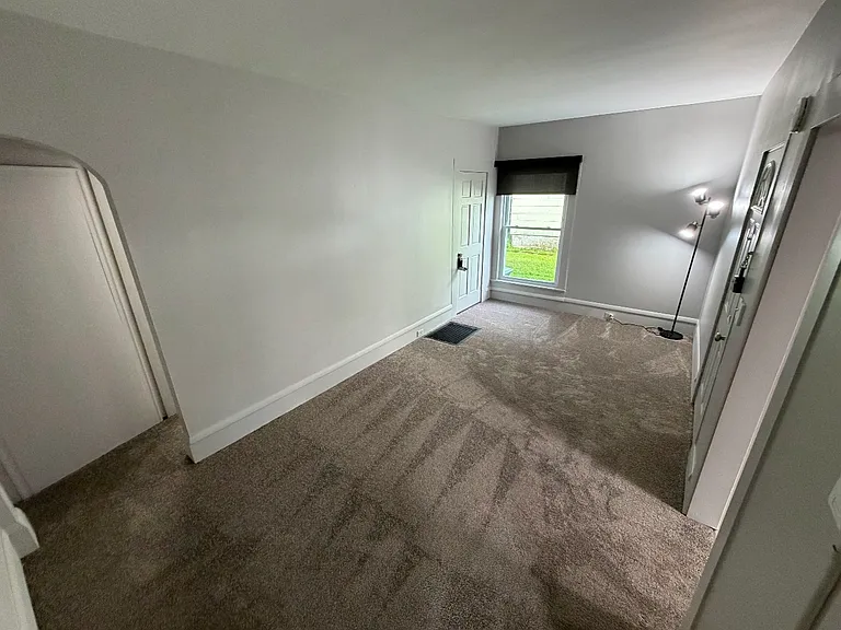 1056 Walnut St — Photo 5