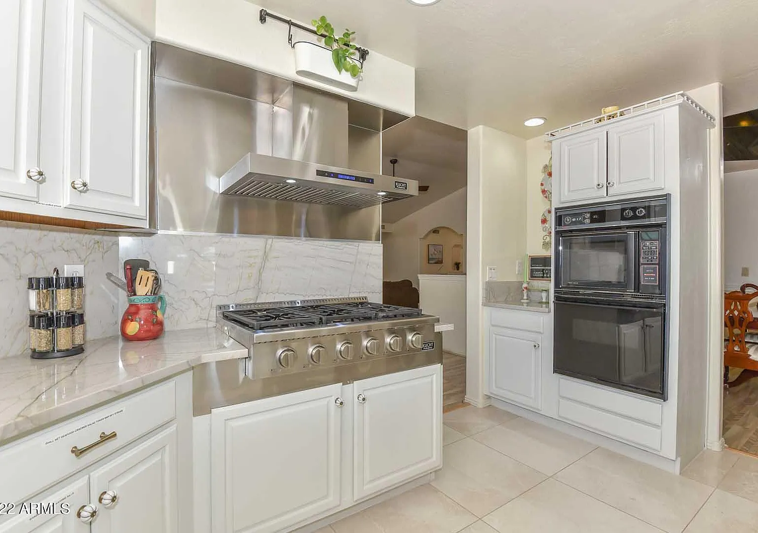 4 bed, 4.5 bath, 4161 sqft, $8,500 — Photo 4