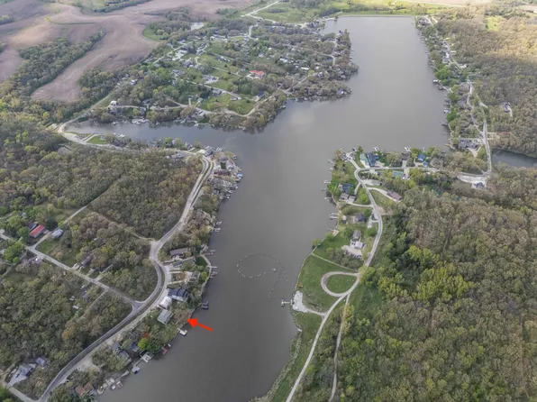 8412 Lakeshore Dr, Dexter, IA 50070