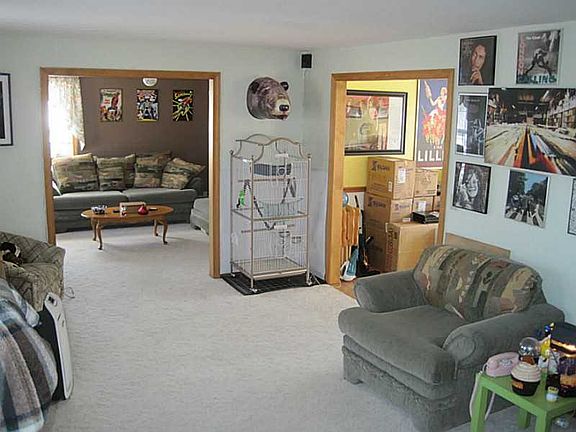 4th image of 1 Glen Dr